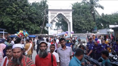 ‘লালন মানুষকে সবকিছুর ঊর্ধ্বে স্থান দিয়েছেন, ভালোবেসেছেন’