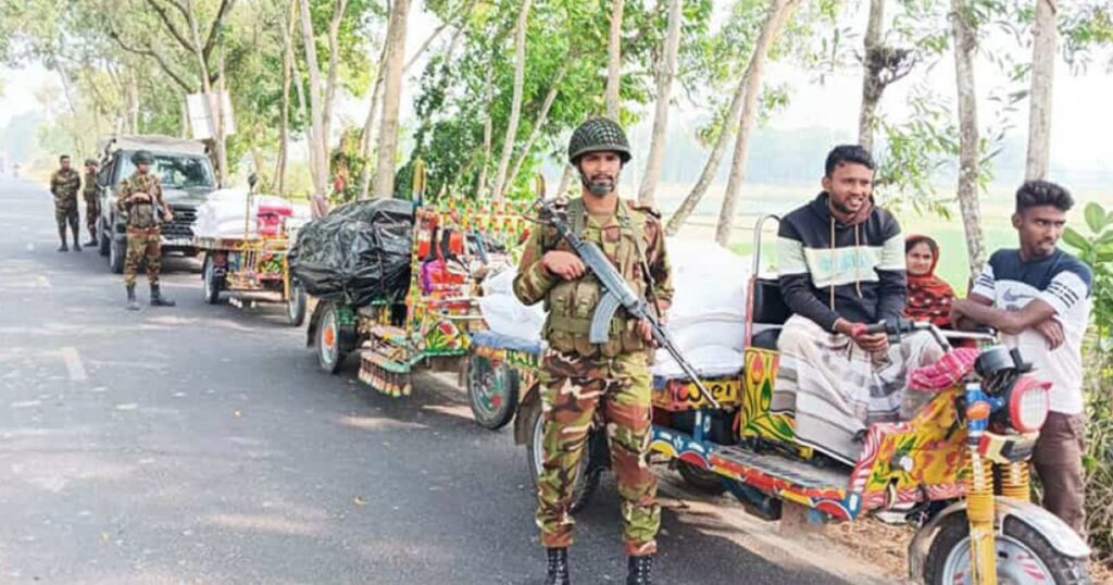 যৌথ বাহিনীর অভিযানে সারা দেশে গ্রেফতার ৪৪, অস্ত্র ও গোলাবারুদ উদ্ধার