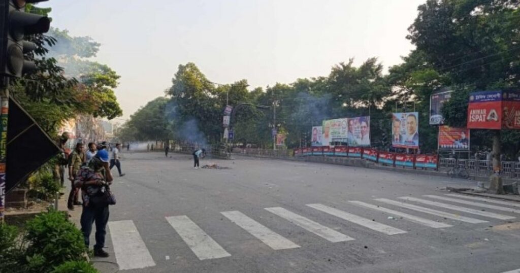 আগুন-ককটেলে পার আতঙ্কের ১৭ নভেম্বর