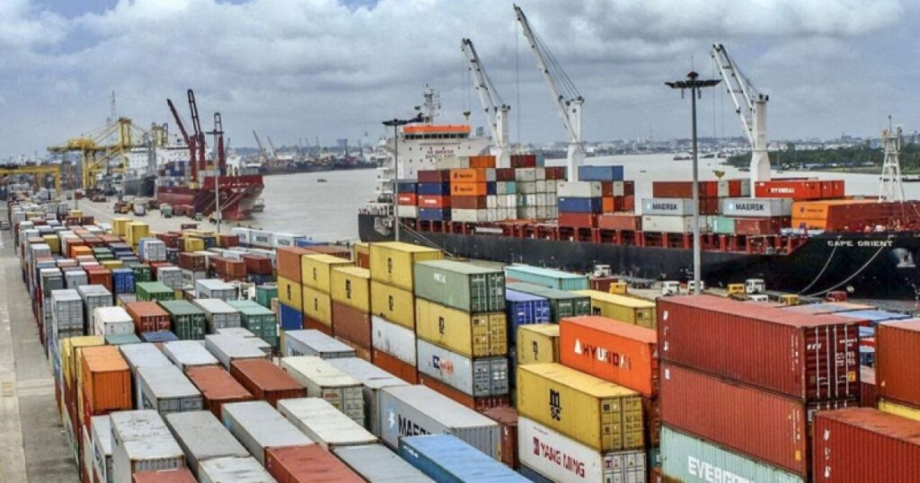 বিদেশি প্রতিষ্ঠানকে বন্দর ইজারার প্রতিবাদে চট্টগ্রামে অবরোধ আজ