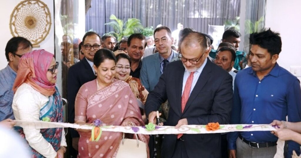 পরিবেশ রক্ষায় পাটকেন্দ্রিক শিল্প-সংস্কৃতির প্রসার ও উদ্ভাবন জরুরি: পরিবেশ উপদেষ্টা