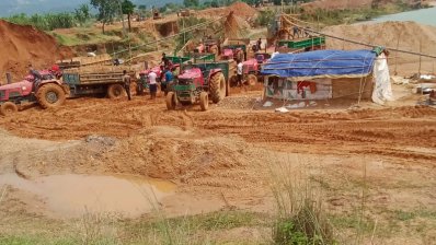 টিলা কেটে পাথর উত্তোলন, বিপন্ন পরিবেশ