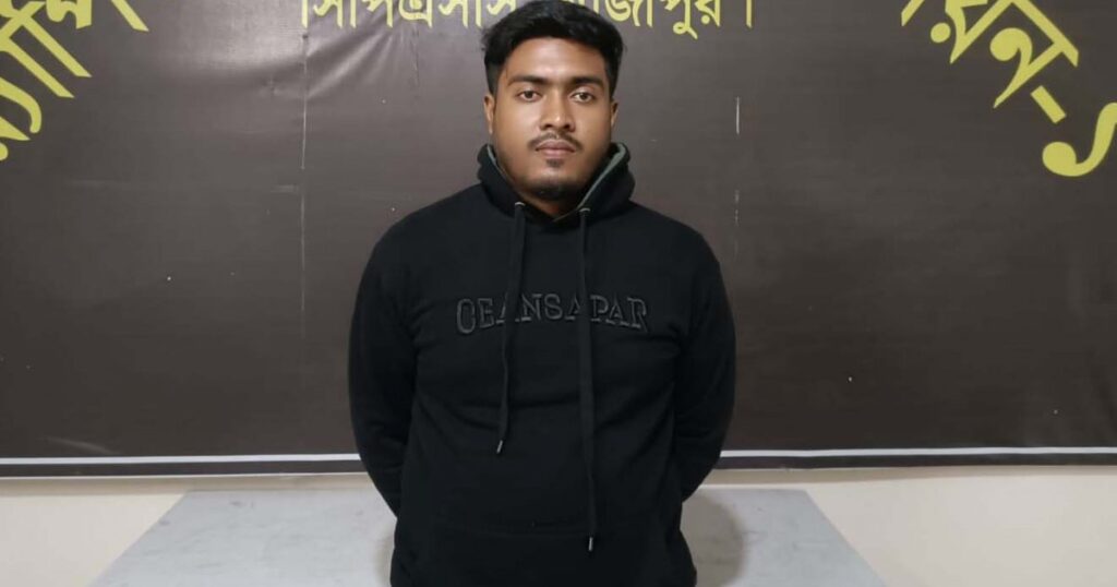 বিদেশি মদসহ মাদক ব্যবসায়ী গ্রেফতার