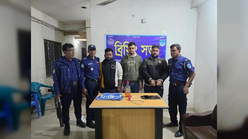 গাজীপুরে পেট্রল বোমাসহ নিষিদ্ধ ছাত্রলীগ সভাপতি আটক