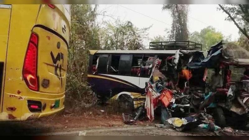 যে মহাসড়কের প্রতি কিলোমিটারে যেন একটি করে বিপদ